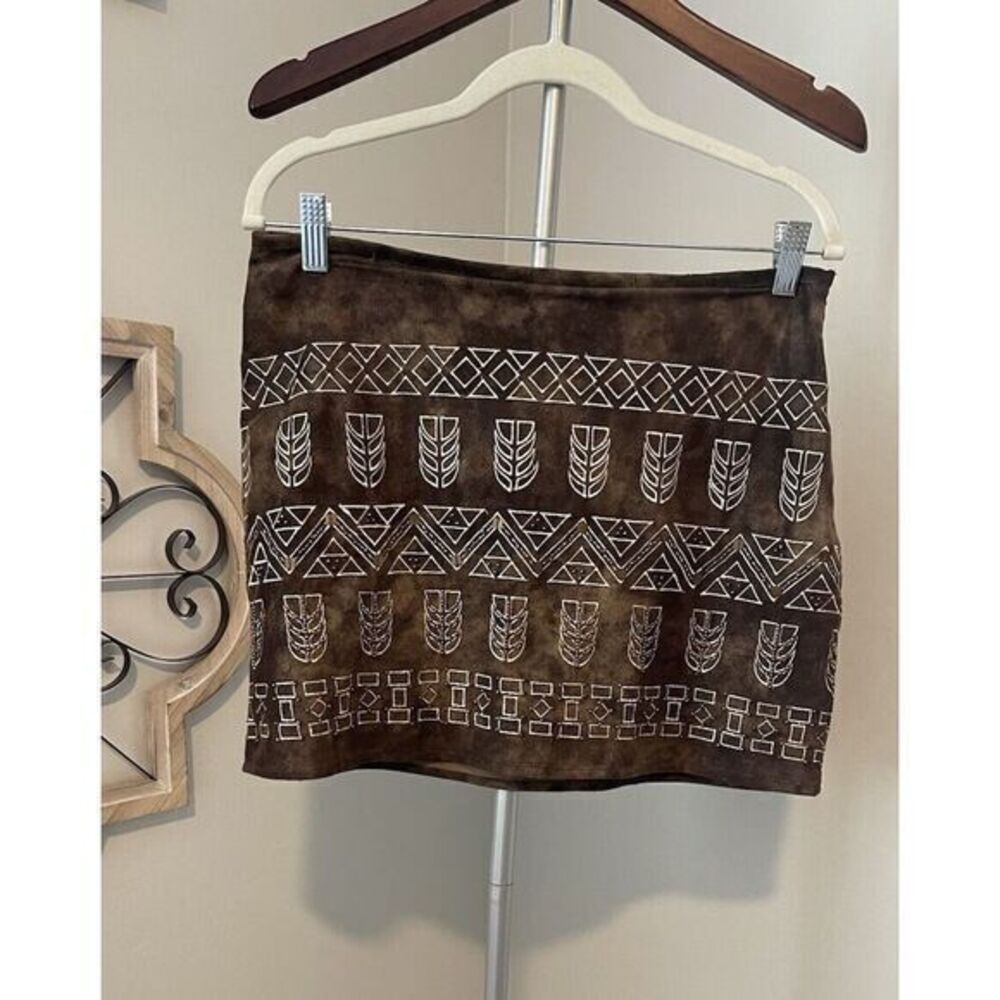 Chelsea & Violet Faux‎ Suede Mini Skirt Walnut Brown Size M Southwest Aztec